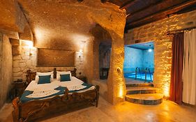 Cappatria Cave House